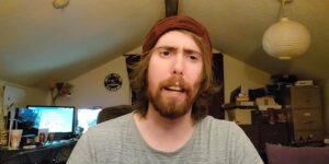 Asmongold reacts to Mizkif Maya drama, may leave Twitch channel